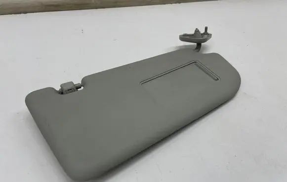 Sun visor