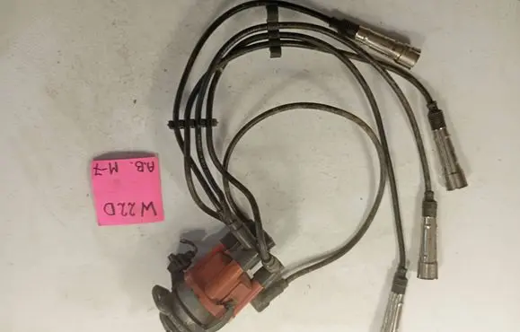 Volkswagen Golf III Spark distributor 1211234