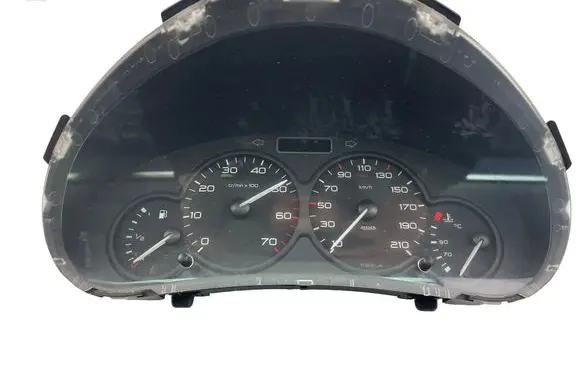 Citroen Berlingo Speedometer (instrument cluster) 9662745180