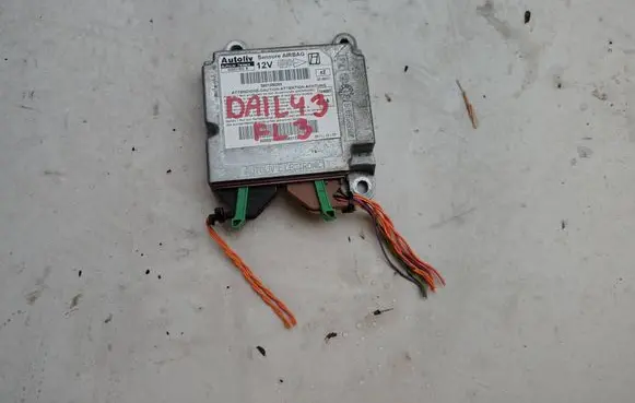 Iveco Daily 5th gen Airbag control unit/module 5801330269