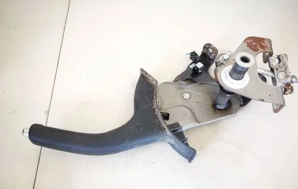 Hyundai i30 Handbrake/parking brake lever assembly 938301g000 93830-1g000
