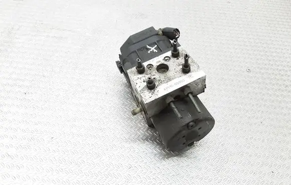 Toyota Corolla E120 E130 ABS Pump 0265216850 4451002050