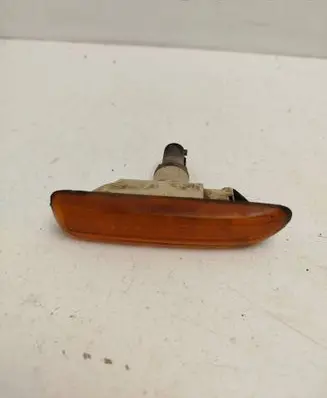 BMW 3 E46 Front fender indicator light 63138370720