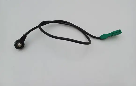 Volkswagen PASSAT B5 Detonation knock sensor 07D905377