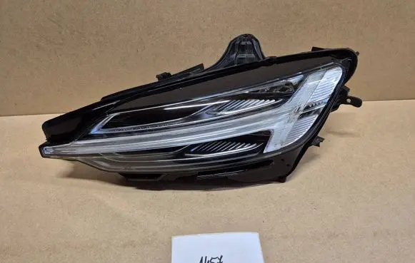 Volvo S60 Headlight/headlamp 32338996