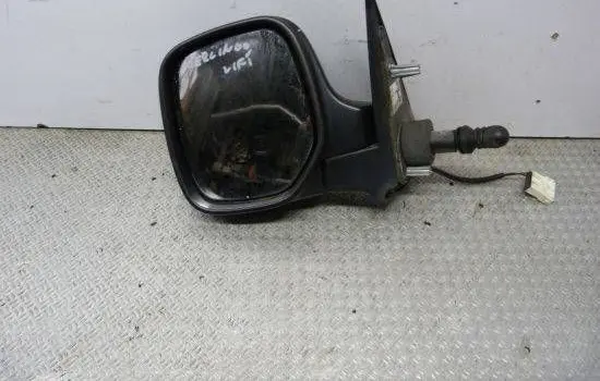 Front door electric wing mirror