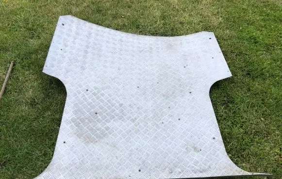 Toyota Hilux (AN120, AN130) Trunk bottom trim panel 