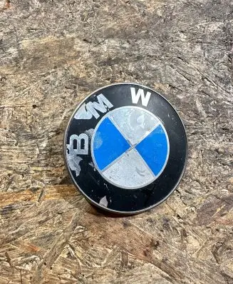 BMW X5 E53 Manufacturer badge logo/emblem 8132375
