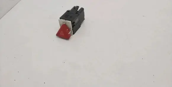 Volkswagen PASSAT B6 Hazard light switch 3C0953509 05606029