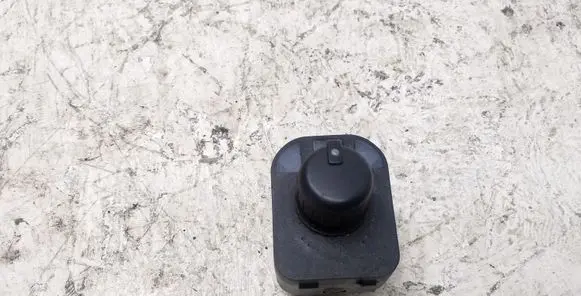 Audi A6 S6 C6 4F Wing mirror switch 8E0959565