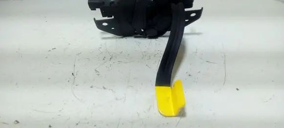 Ford C-MAX II Engine bonnet (hood) release handle