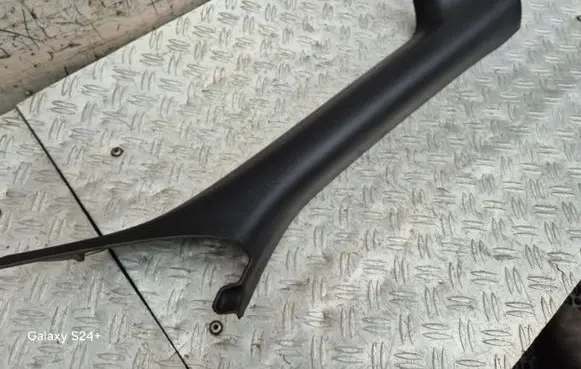 (A) pillar trim