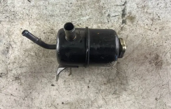 Mitsubishi Pajero Sport I Power steering fluid tank/reservoir