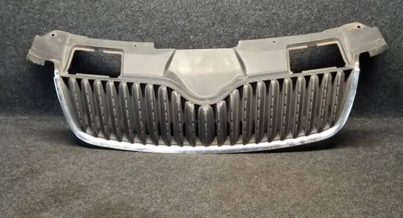 Skoda Fabia Mk2 (5J) Front grill 5J0853668A