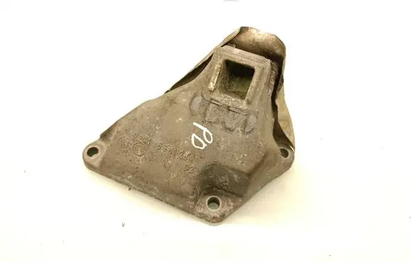 BMW 5 F10 F11 Engine mount bracket 6781234