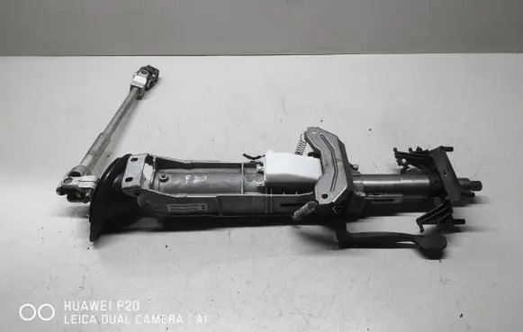 BMW 1 F20 F21 Steering wheel axle 6854047
