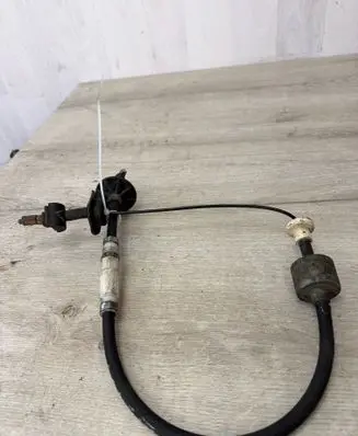 Volkswagen Golf III Front door cable line