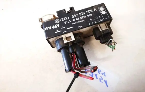 Volkswagen PASSAT B4 Coolant fan relay 357919506a 898719000