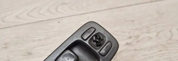 Volvo S80 Electric window control switch 99w33e 7923