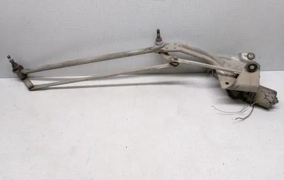 Renault Megane I Front wiper linkage 