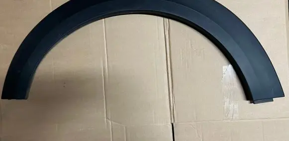 Front arch trim