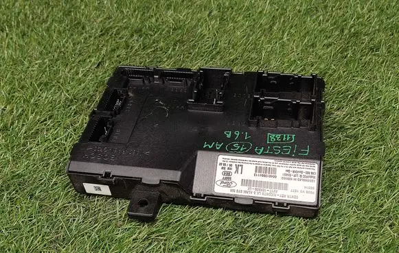 Ford Fiesta Comfort/convenience module AV1T15K600LK F005V01577