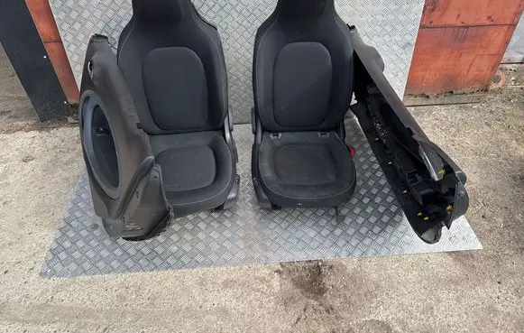Smart ForTwo III C453 Seat set 