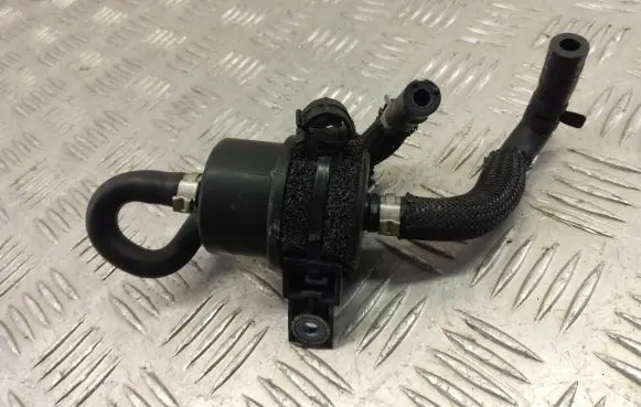 Renault Captur Vacuum valve 223727641R