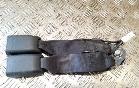 Nissan X-Trail T31 Middle seatbelt buckle (rear) 