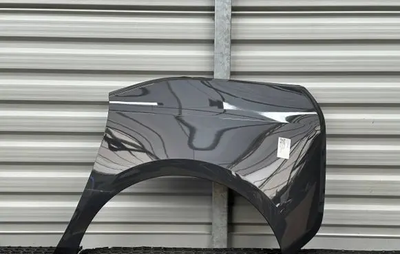 BMW i3 Fender end trim 