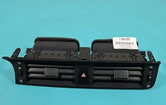Lexus CT 200H Dash center air vent grill 55670-76010 IMPRK1524023