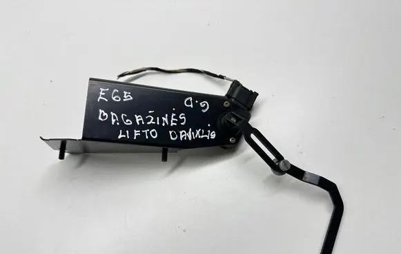 BMW 7 E65 E66 Tailgate sensor 8268997