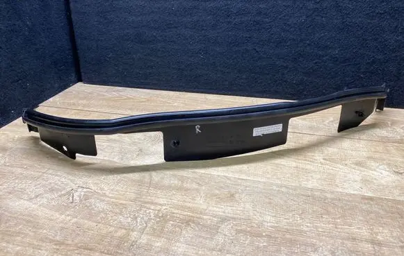Mercedes-Benz S W222 Rubber seal rear door window/glass A2227300878