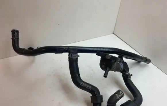 Volkswagen PASSAT B8 Engine coolant pipe/hose 3Q0121070Q