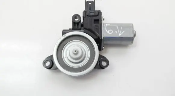 Mazda 3 II Rear door window regulator motor BHP15958X