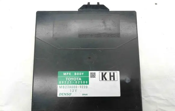 Toyota Auris E180 Other devices 8922102500