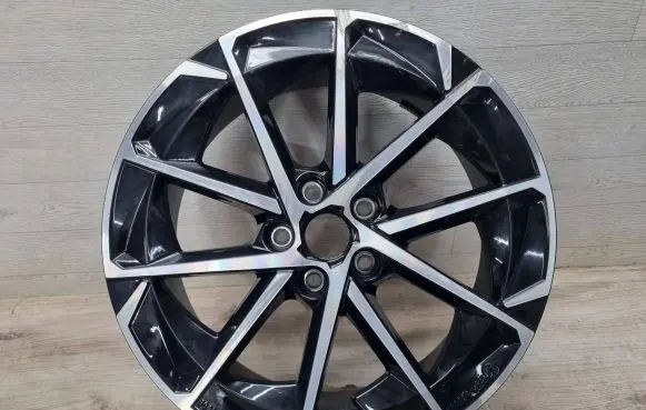 R19 alloy rim