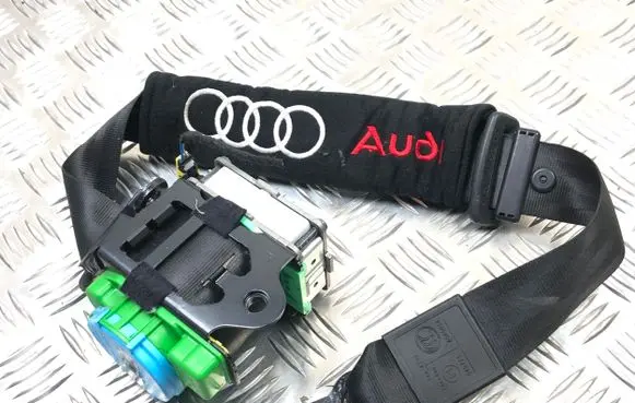 Audi TT TTS Mk2 Front seatbelt 8J8857705D 5021D1K16P