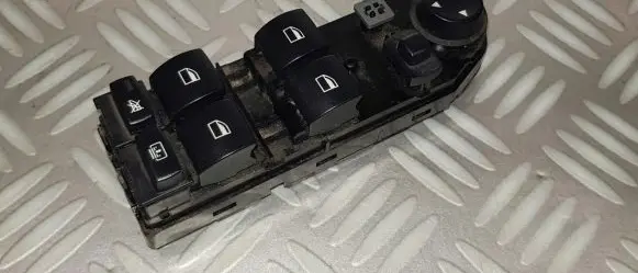 BMW 5 E60 E61 Quarter vent window switch 6951914