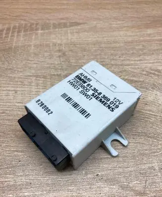 BMW 5 E39 Tow bar trailer control unit/module 8369019 72EB800
