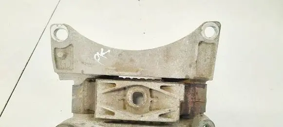 Renault Megane III Engine mount bracket 