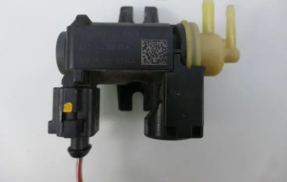 Audi A4 S4 B8 8K Valve vacuum 8K0906627