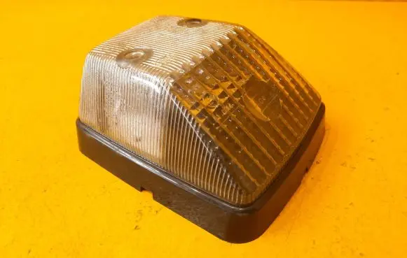 Front indicator light