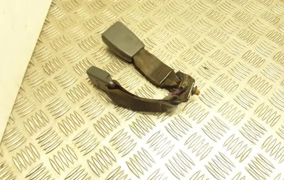 KIA Cerato Rear seatbelt buckle
