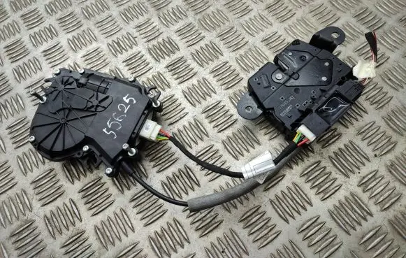 BMW 2 F45 Tailgate/trunk/boot lock/catch/latch 16367210