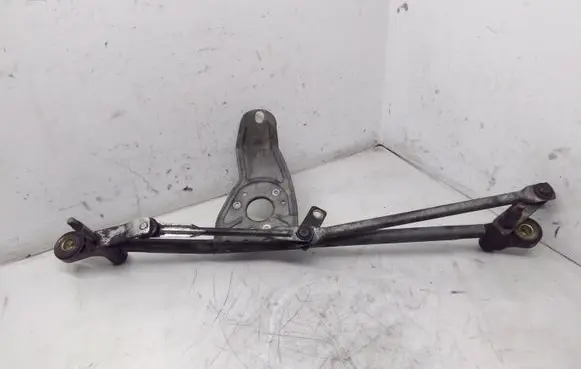 BMW X5 E53 Front wiper linkage 7111536