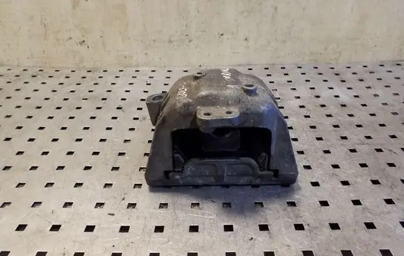 Volkswagen Golf IV Engine mount bracket 1J0199262BF