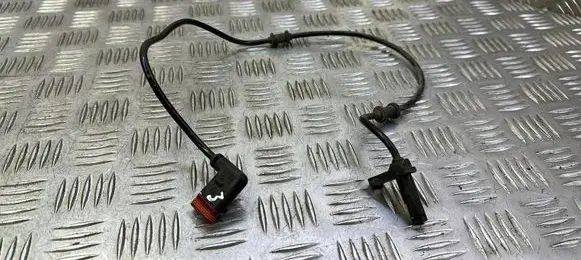 Mercedes-Benz E W212 ABS rear brake sensor A2125402117