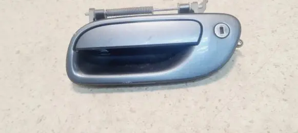 Volvo V70 Front door exterior handle Z410