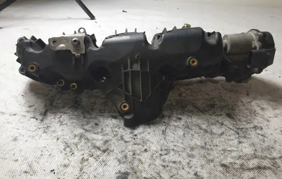 Audi A4 S4 B8 8K Intake manifold 03L129711AG